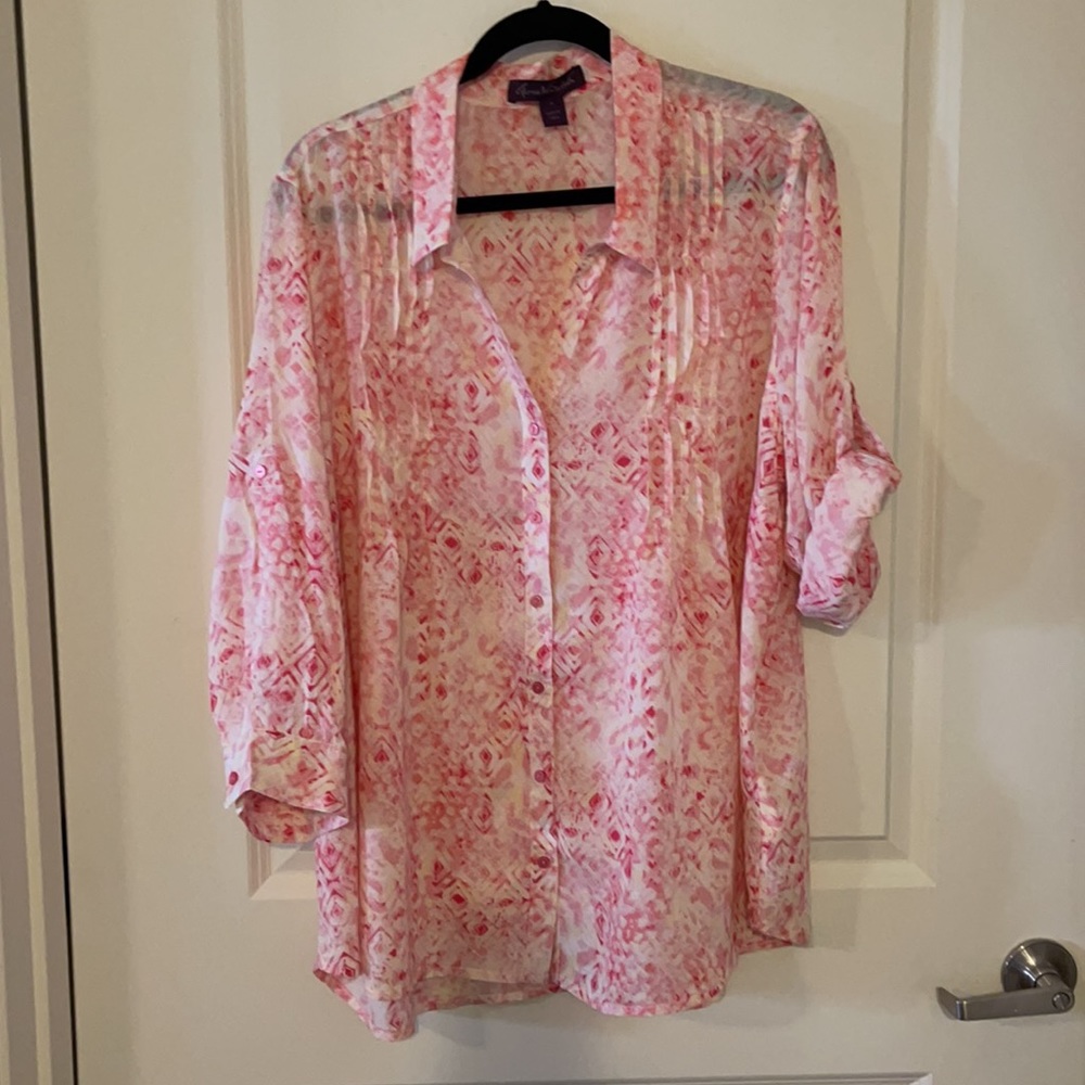 Blouse three quarter length sleeves